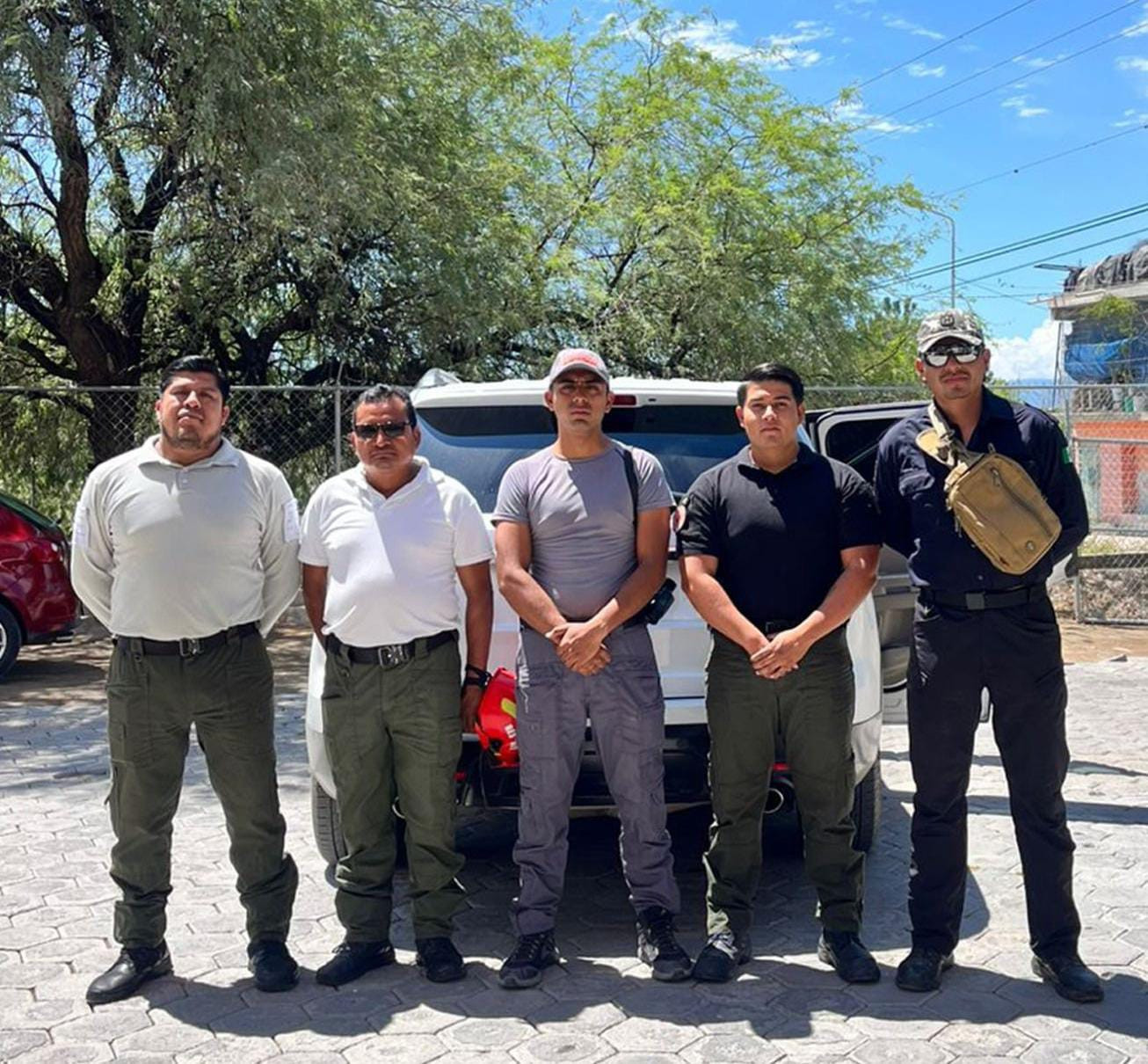 BOMBEROS AJALPAN, SE SUMA. A LA BÚSQUEDA DE MENOR EN LA SIERRA NEGRA